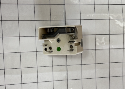 WG02F05772 – Stove Infinite Heat Switch – $40